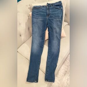 Abercrombie & Fitch Blue Skinny Jeans size 30/10R ultra high rise used